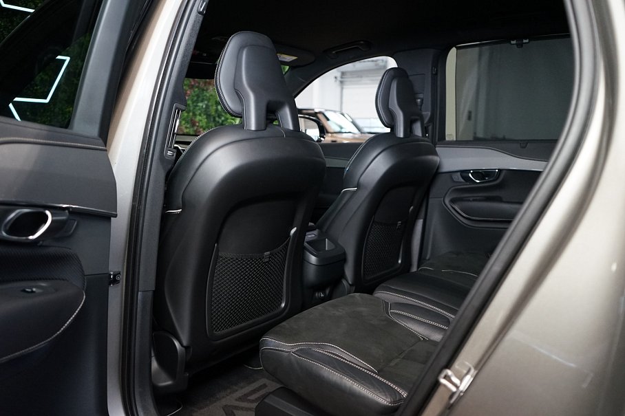 Volvo XC90 B5 AWD R-Design