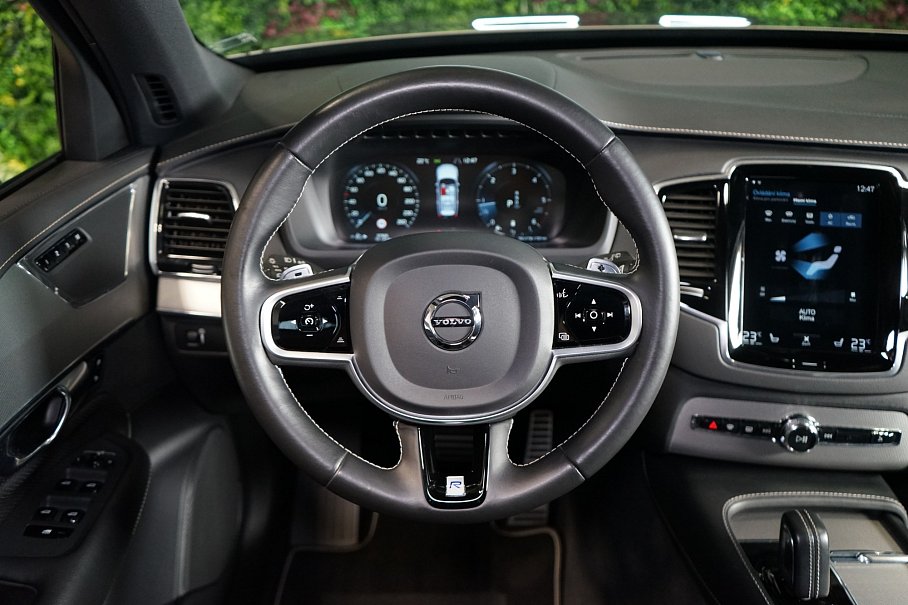 Volvo XC90 B5 AWD R-Design