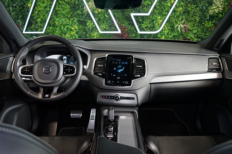 Volvo XC90 B5 AWD R-Design