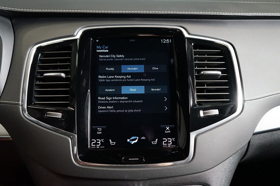Volvo XC90 B5 AWD R-Design