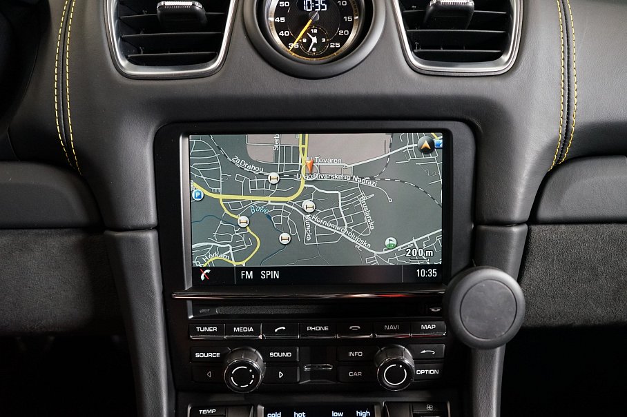 Porsche Cayman GT4 981