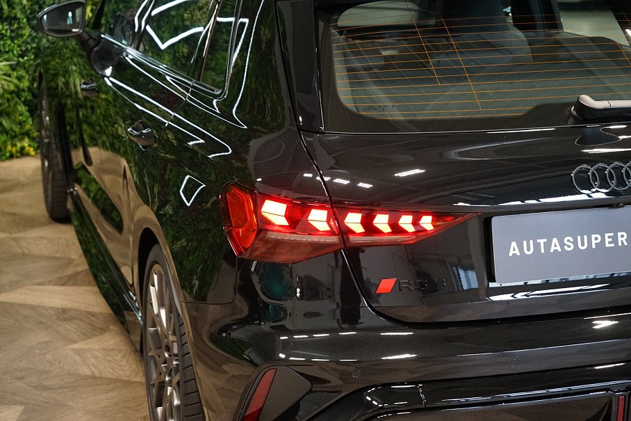 Audi RS 3 Sportback 2.5 TFSI quattro