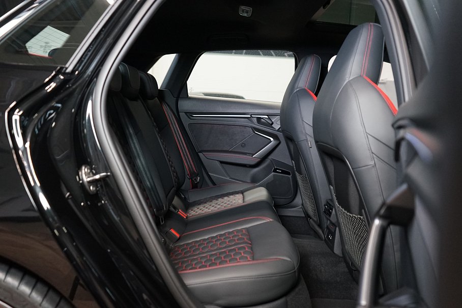 Audi RS 3 Sportback 2.5 TFSI quattro