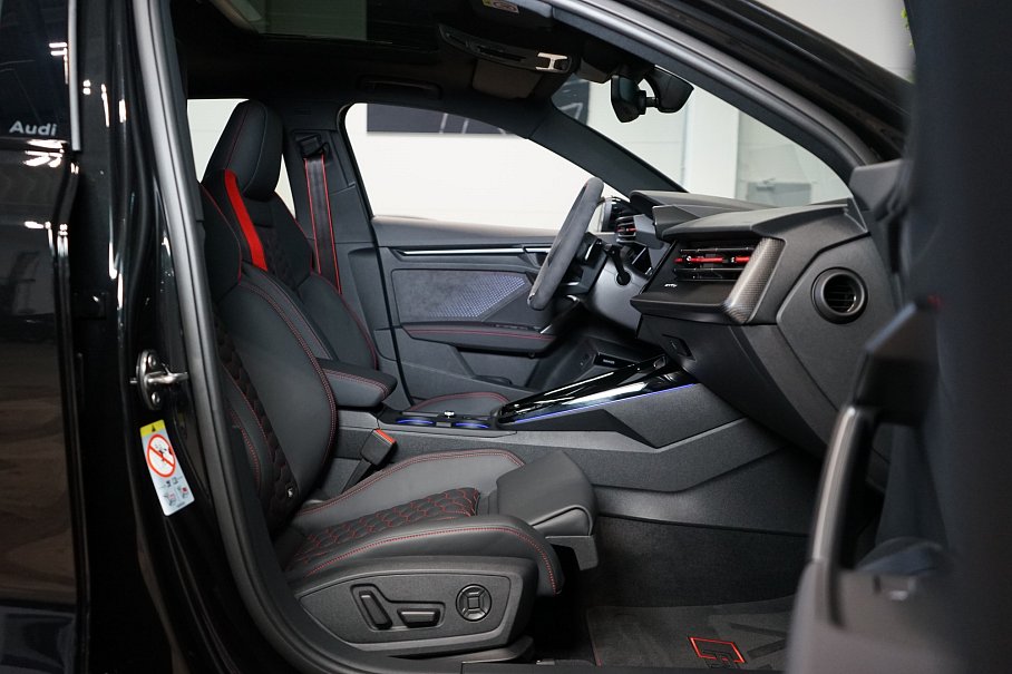 Audi RS 3 Sportback 2.5 TFSI quattro