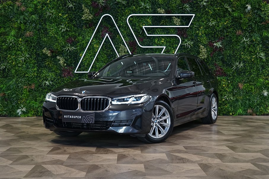 BMW Řada 5 530d xDrive Touring