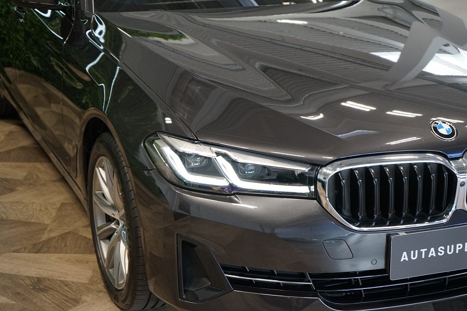 BMW Řada 5 530d xDrive Touring