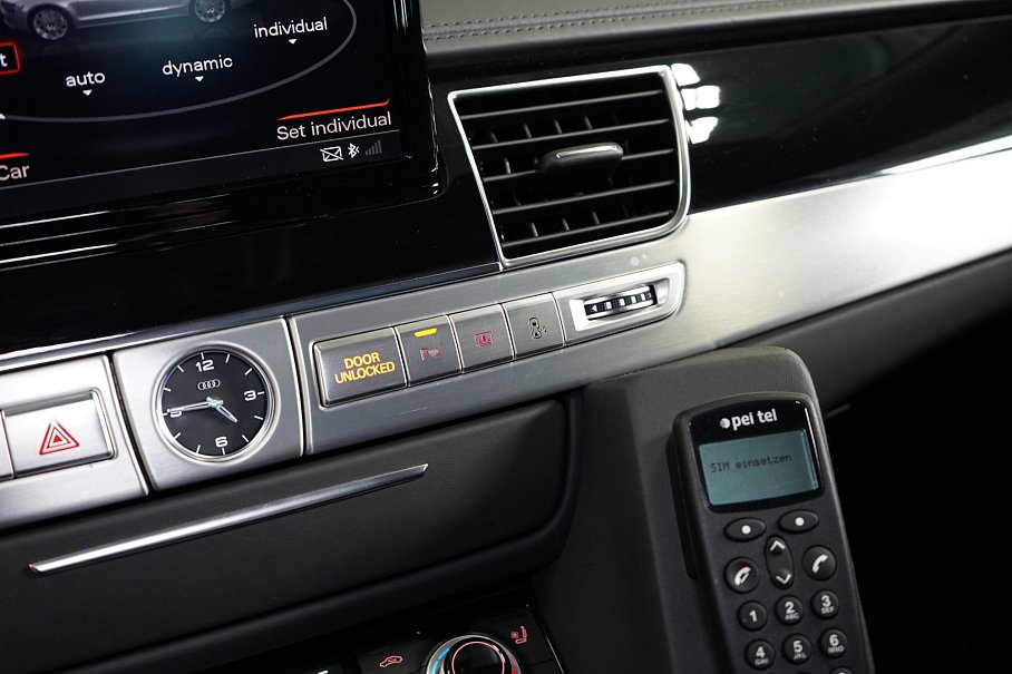 Audi A8 L W12 Security VR9