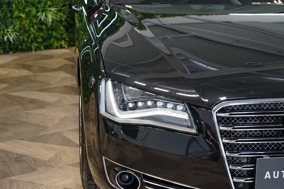 Audi A8 L W12 Security VR9