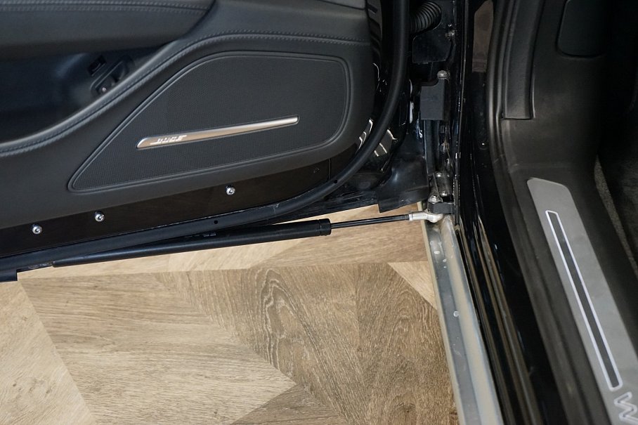 Audi A8 L W12 Security VR9