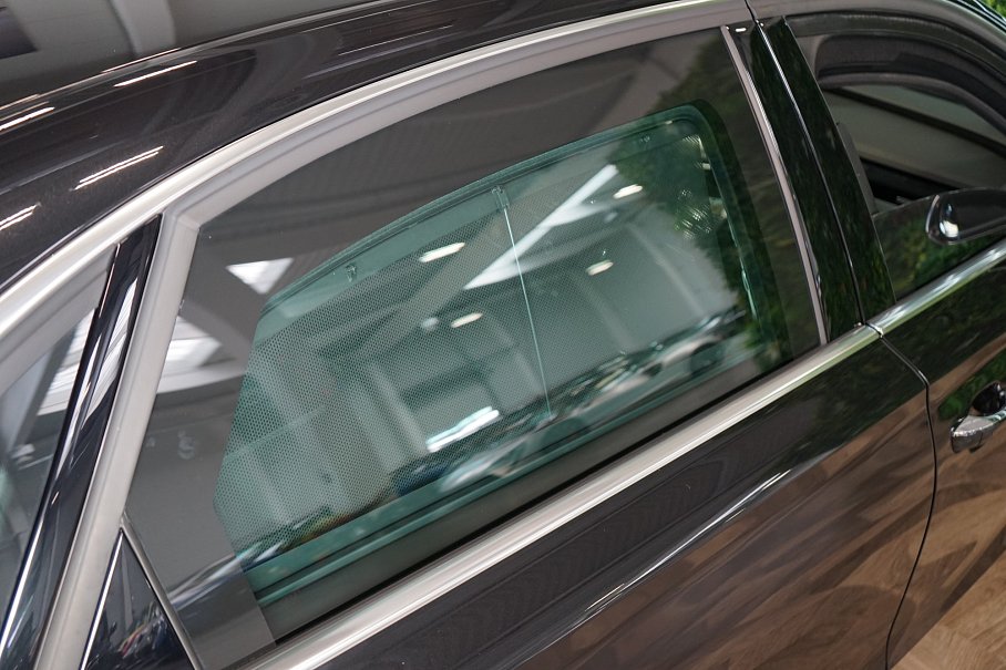 Audi A8 L W12 Security VR9