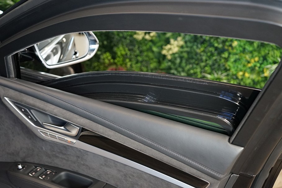Audi A8 L W12 Security VR9