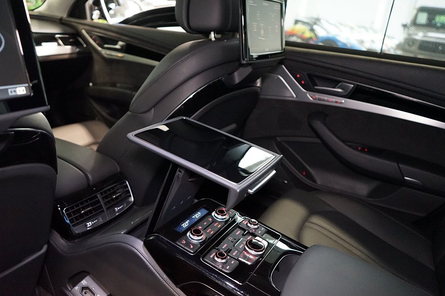 Audi A8 L W12 Security VR9