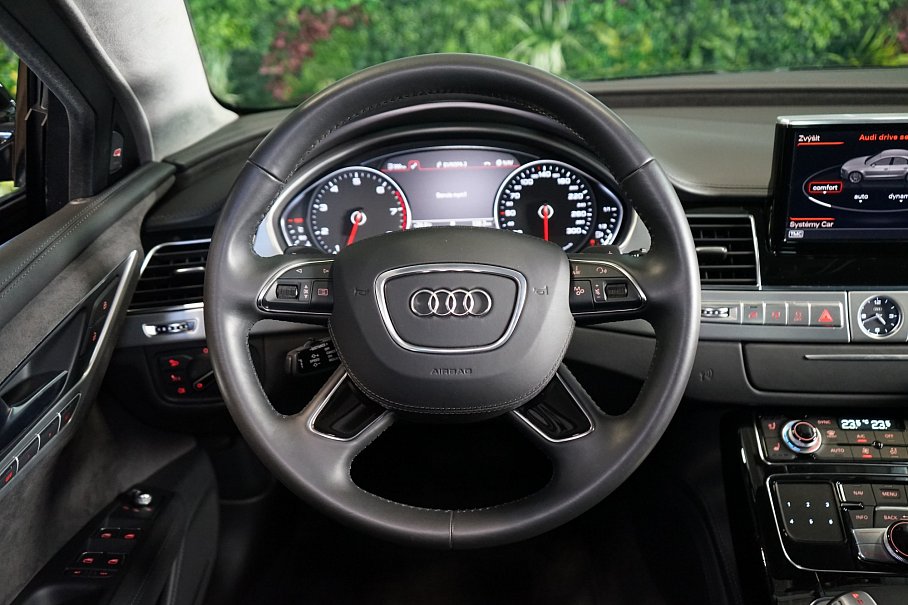 Audi A8 L W12 Security VR9