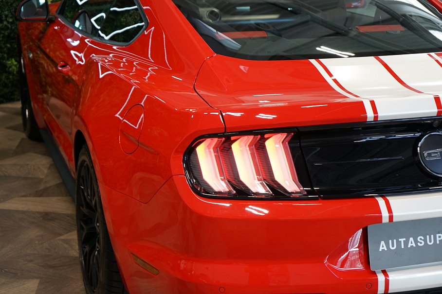 Ford Mustang V8 5.0 GT