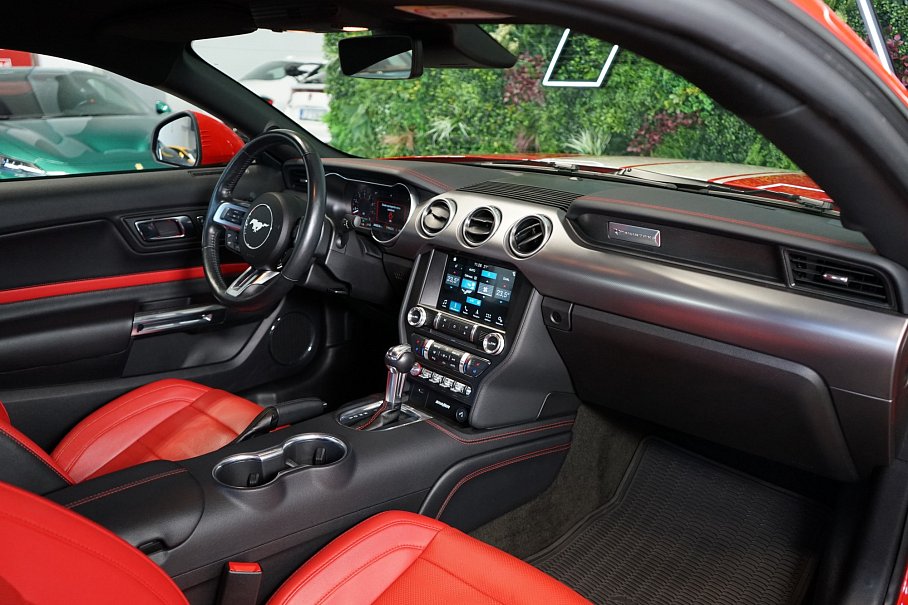 Ford Mustang V8 5.0 GT
