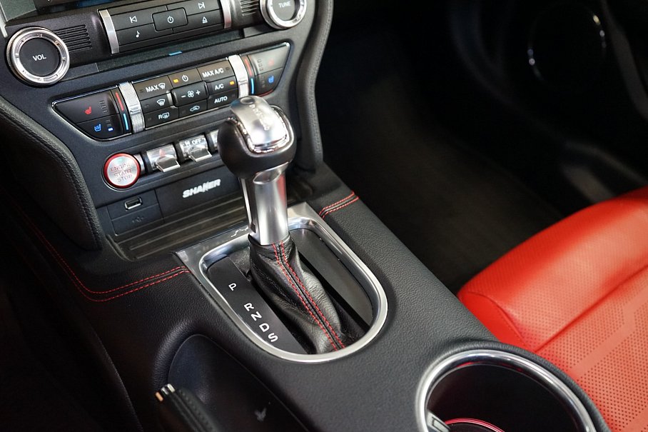 Ford Mustang V8 5.0 GT