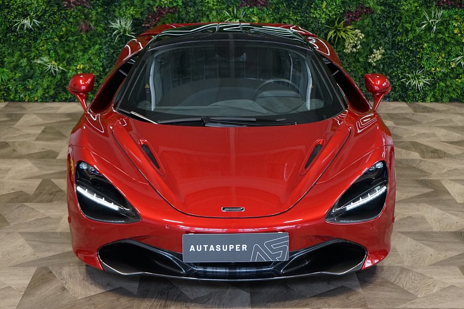 McLaren 720S 