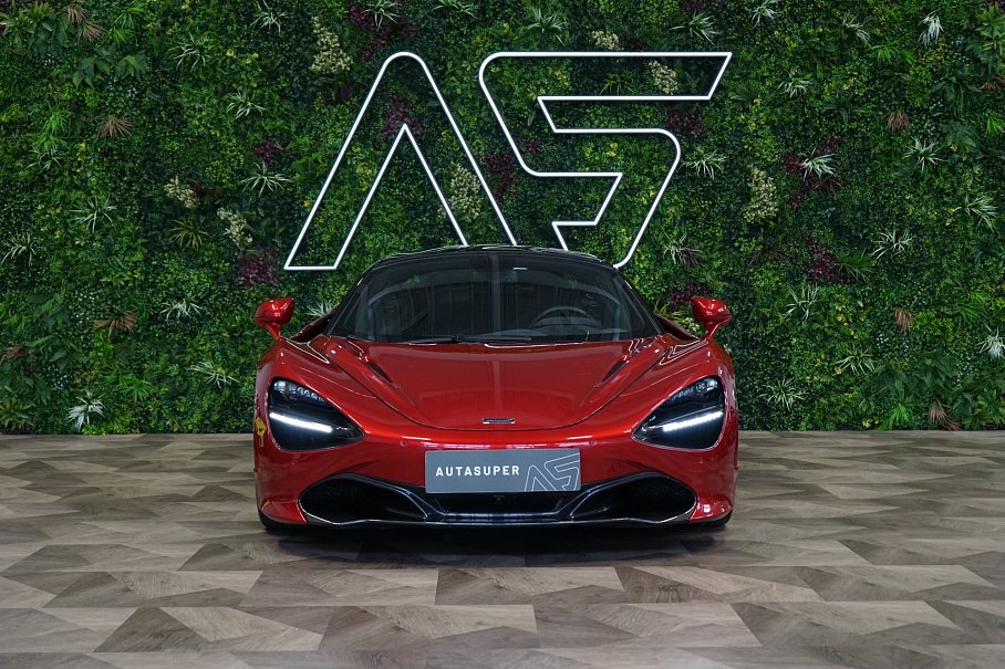McLaren 720S 