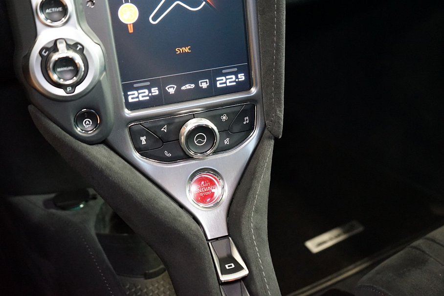 McLaren 720S 
