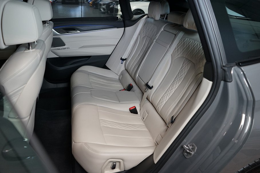 BMW Řada 6 640i xDrive GT