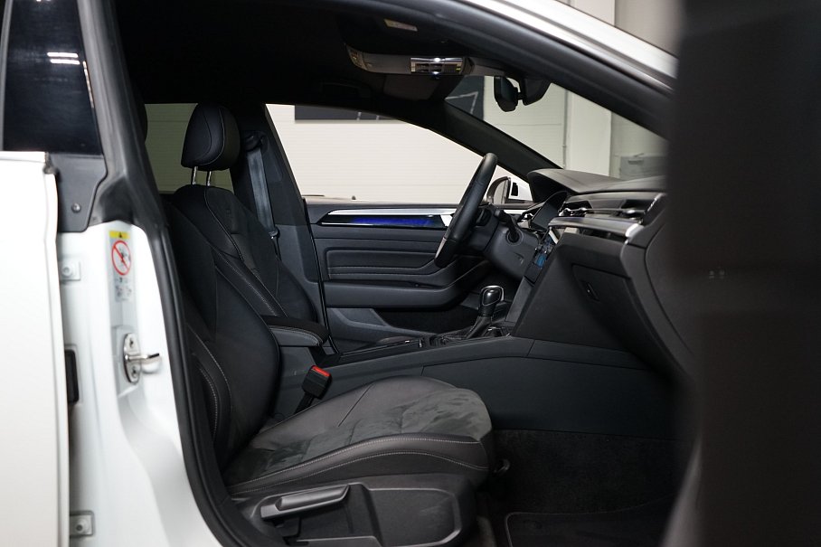 Volkswagen Arteon Shooting Brake 2.0 TDI R-Line