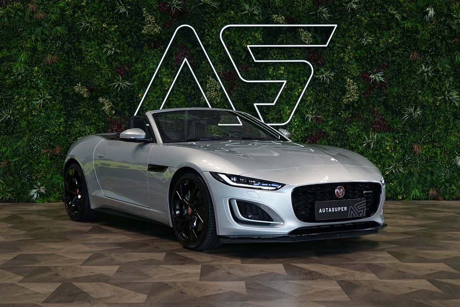 Jaguar F-Type P300 R-Dynamic