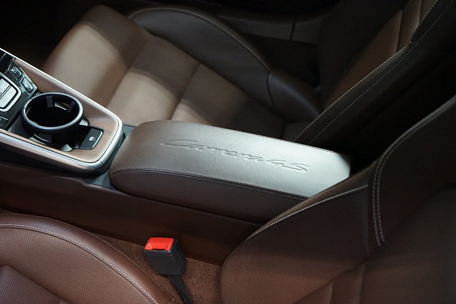 Porsche 911 Carrera 4S