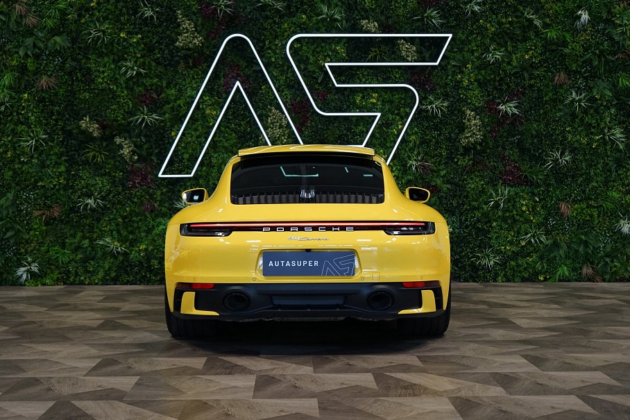 Porsche 911 Carrera