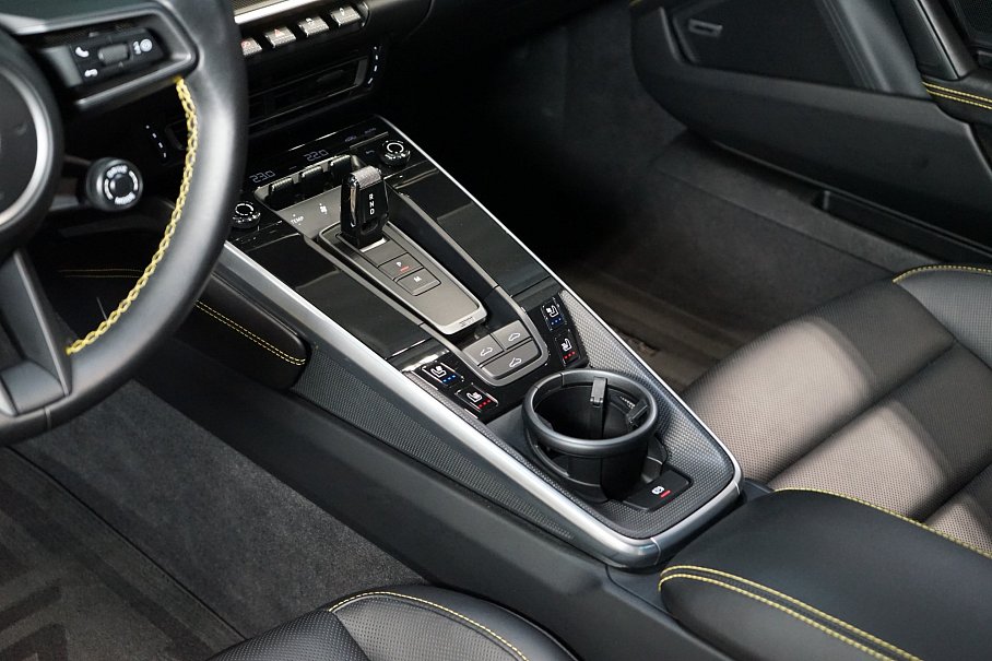 Porsche 911 Carrera