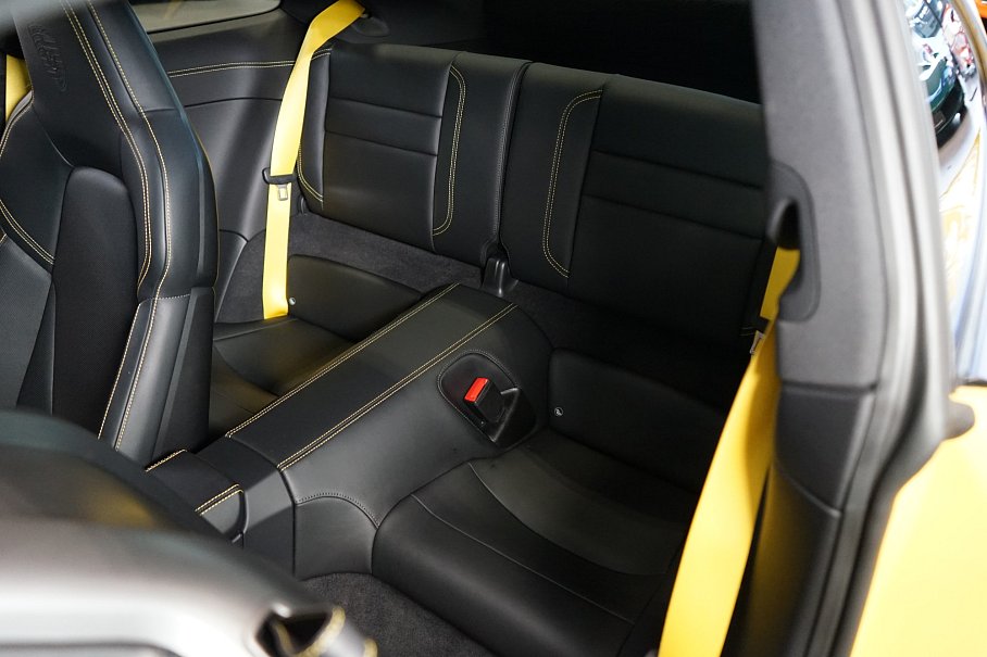 Porsche 911 Carrera