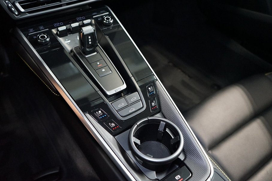 Porsche 911 Carrera