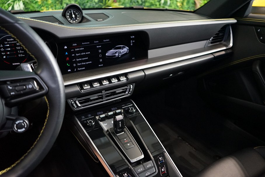Porsche 911 Carrera