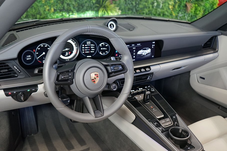 Porsche 911 Carrera 4S Cabriolet