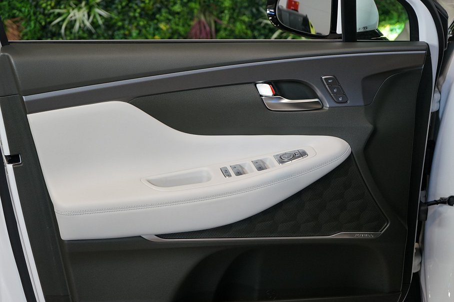 Hyundai Santa Fe 1.6 T-GDI PHEV