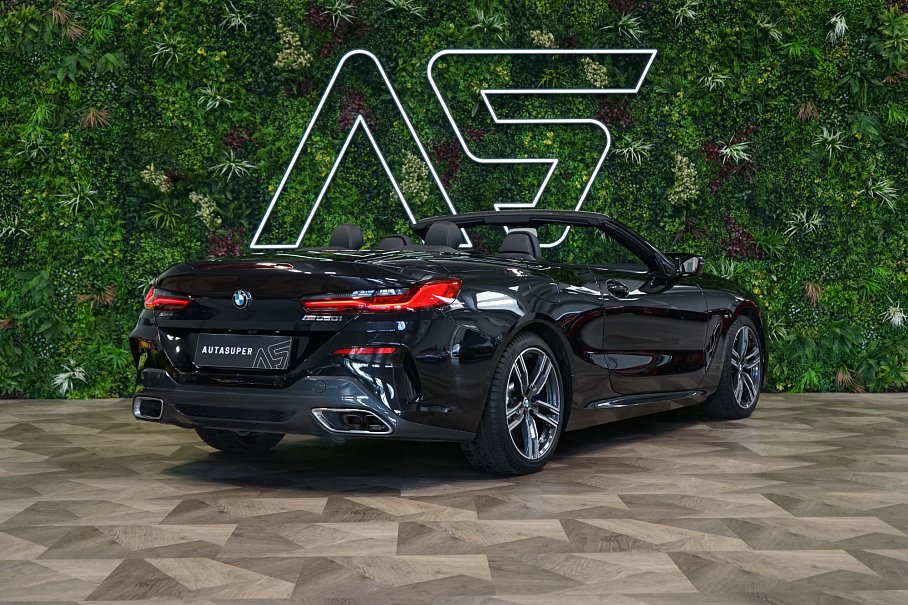 BMW Řada 8 850i xDrive Cabrio