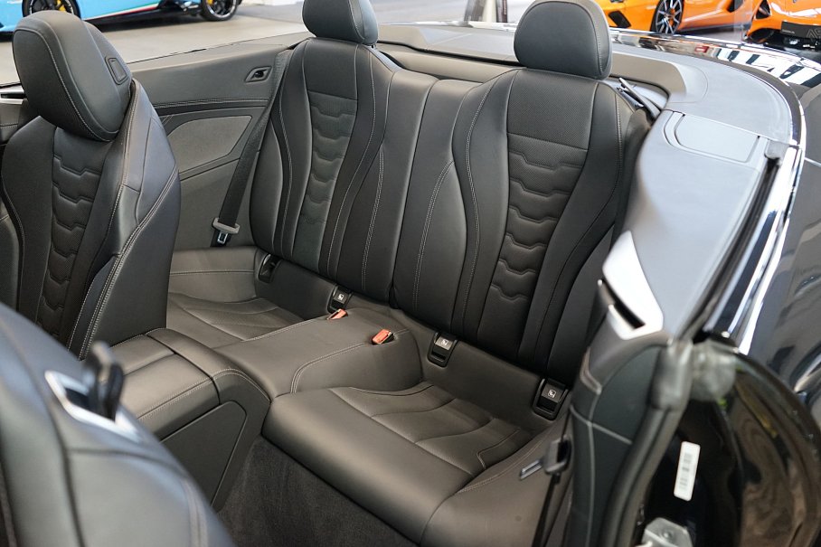 BMW Řada 8 850i xDrive Cabrio