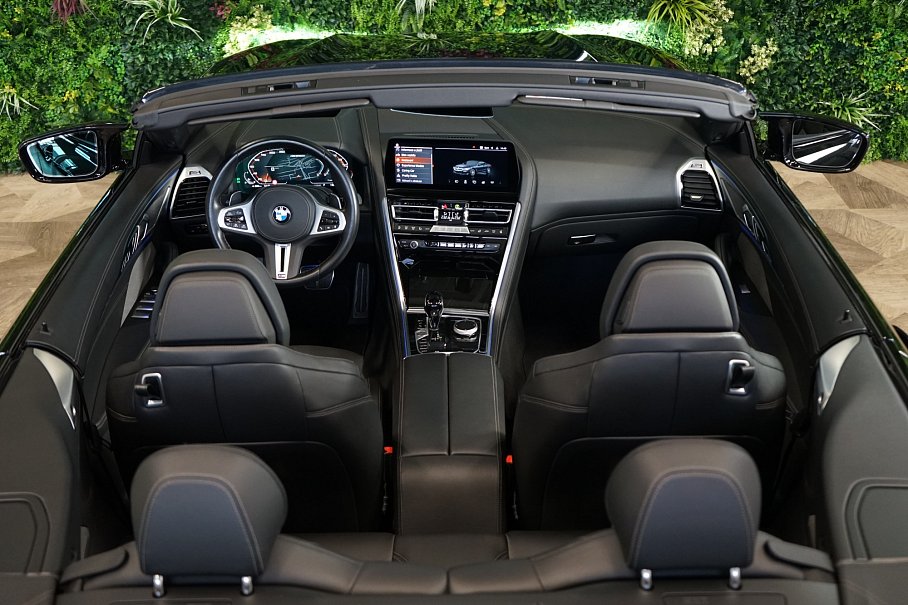 BMW Řada 8 850i xDrive Cabrio