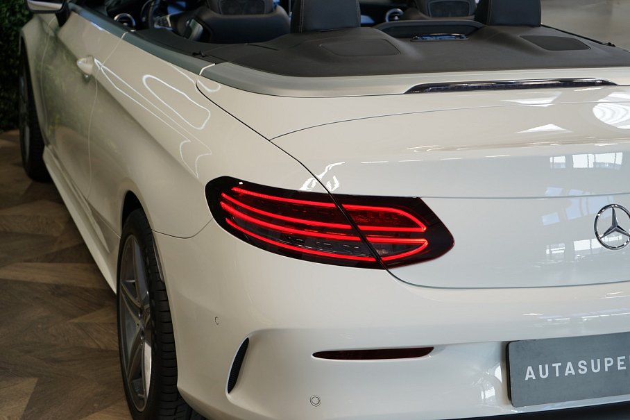 Mercedes-Benz Třída C 200 Cabriolet