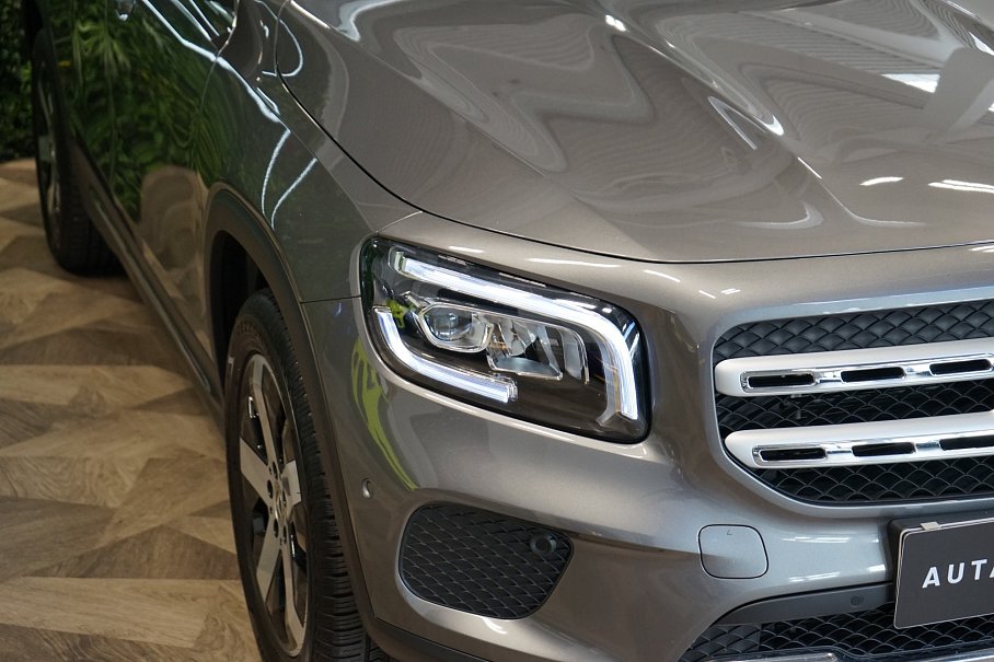 Mercedes-Benz GLB 180