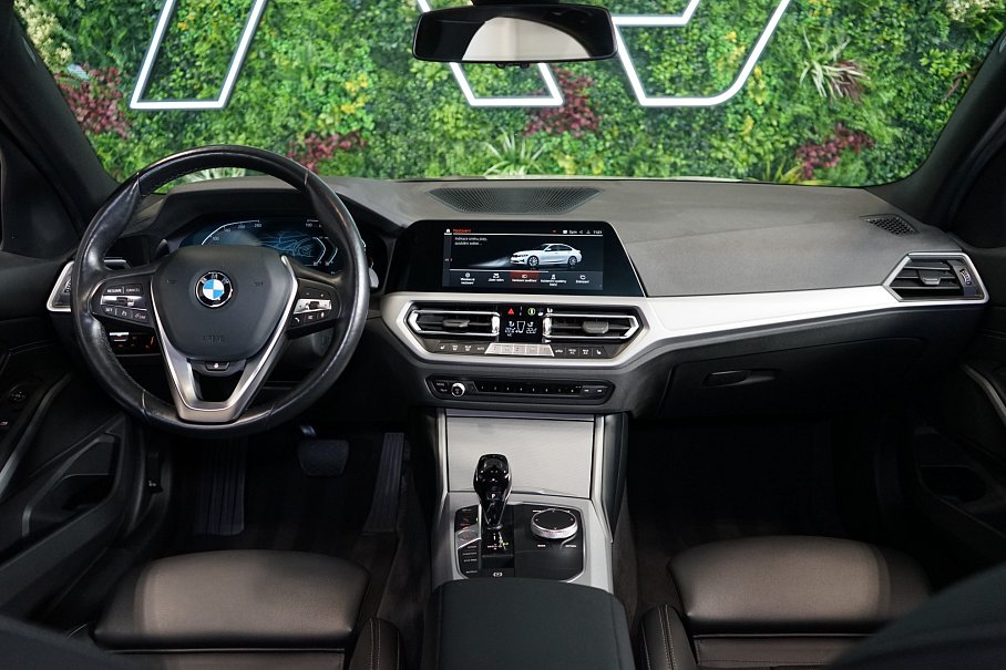 BMW Řada 3 320i xDrive