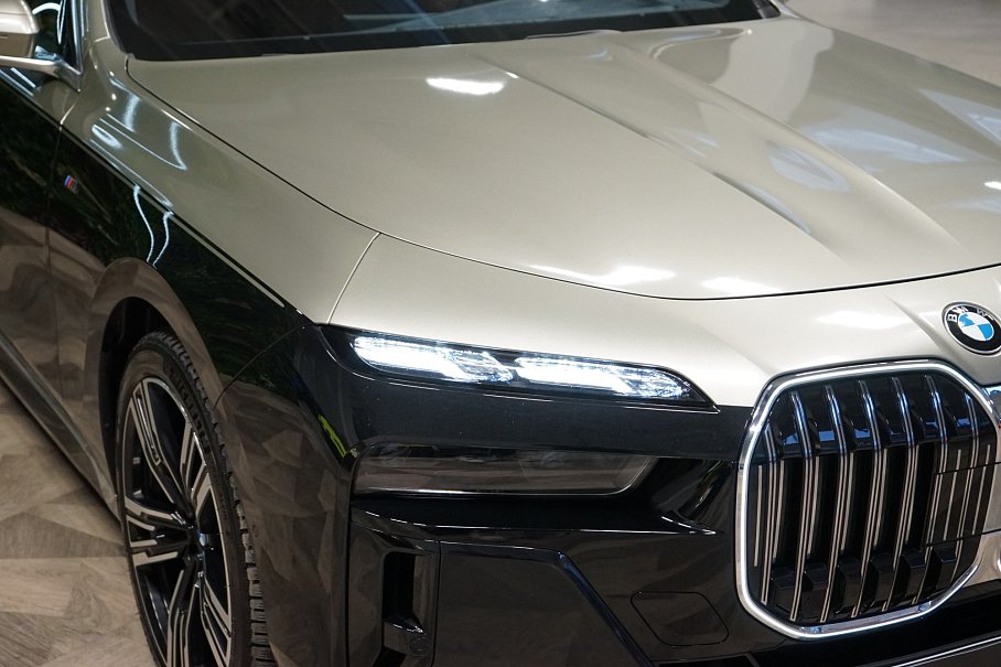 BMW Řada 7 740d xDrive