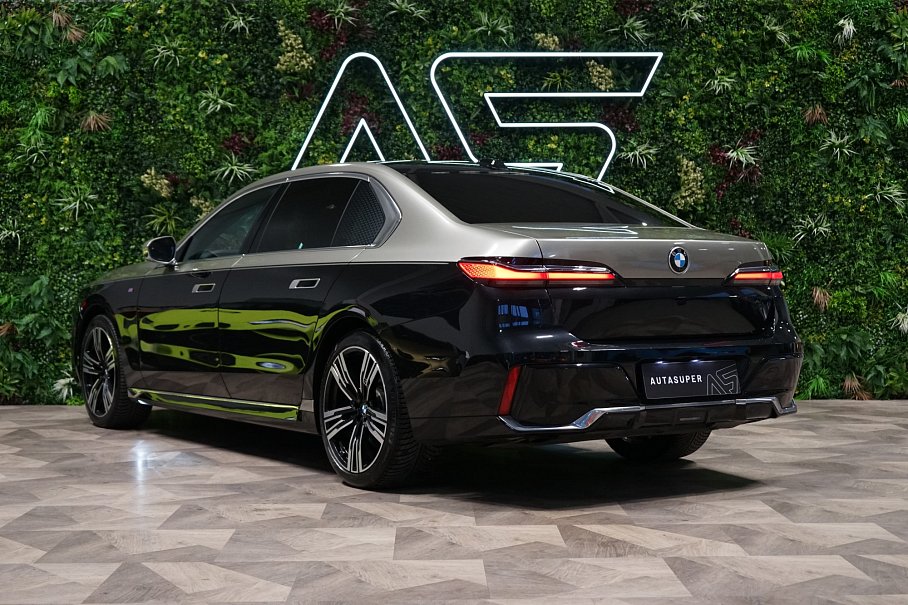 BMW Řada 7 740d xDrive