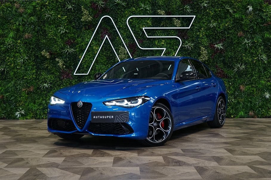 Alfa Romeo Giulia Competizione