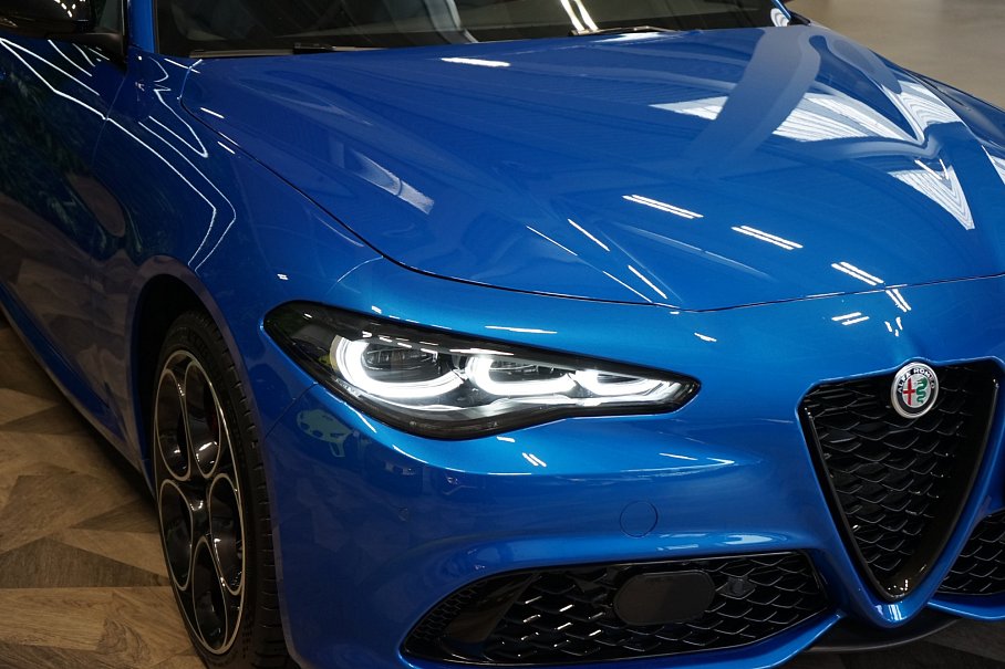 Alfa Romeo Giulia Competizione