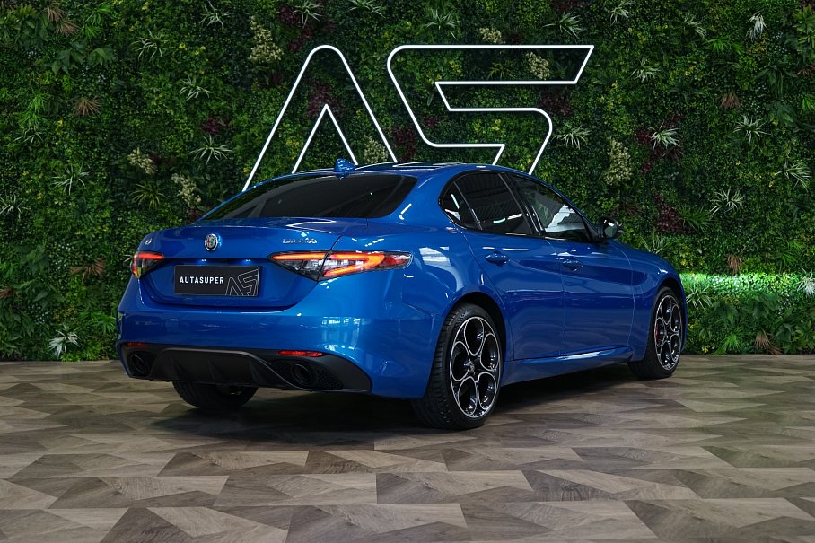 Alfa Romeo Giulia Competizione