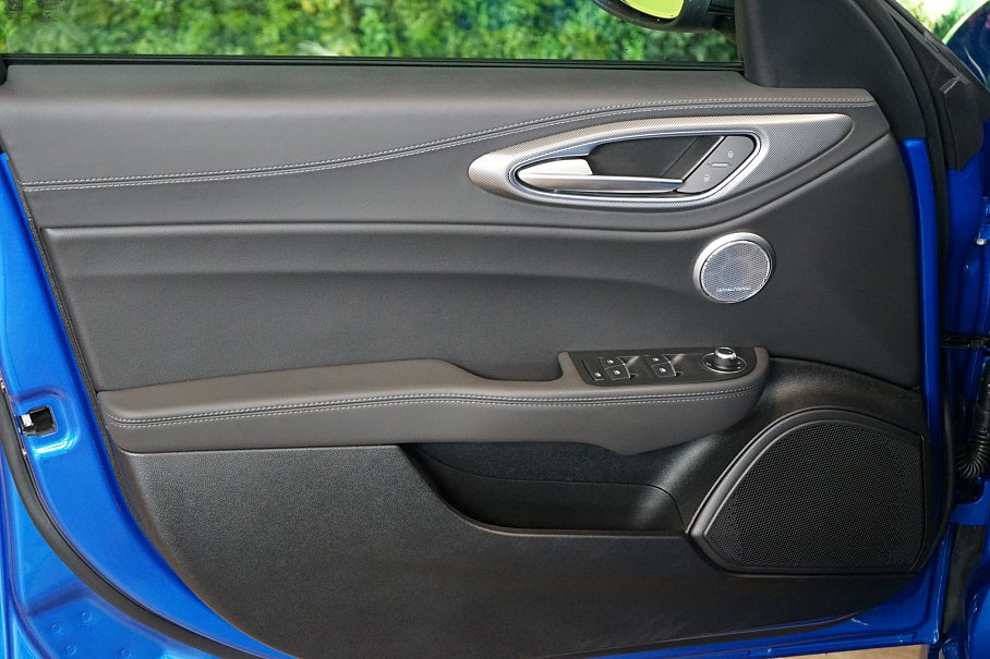 Alfa Romeo Giulia Competizione