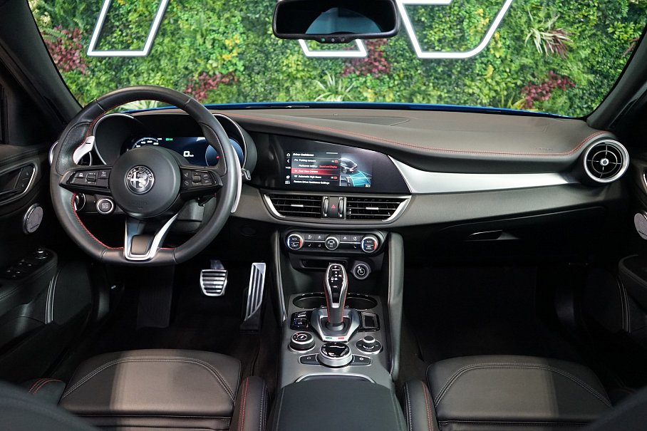 Alfa Romeo Giulia Competizione