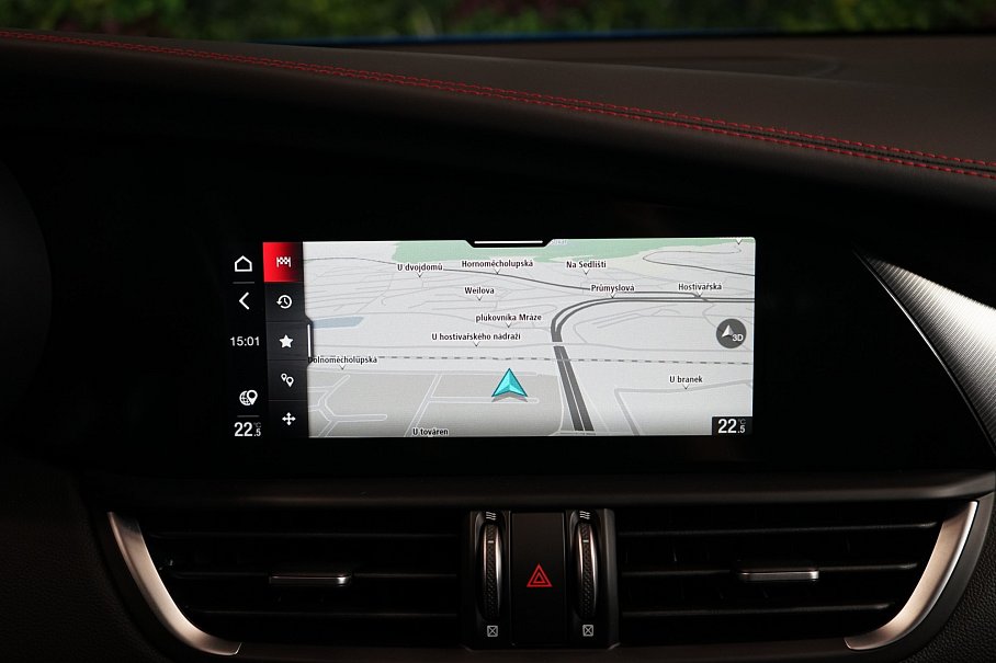 Alfa Romeo Giulia Competizione