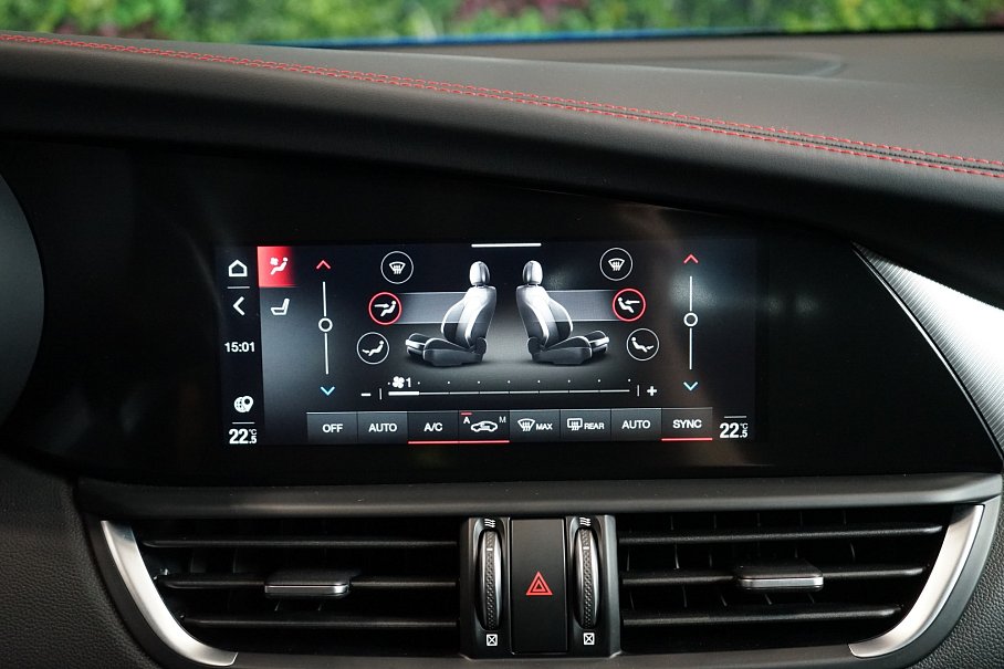 Alfa Romeo Giulia Competizione