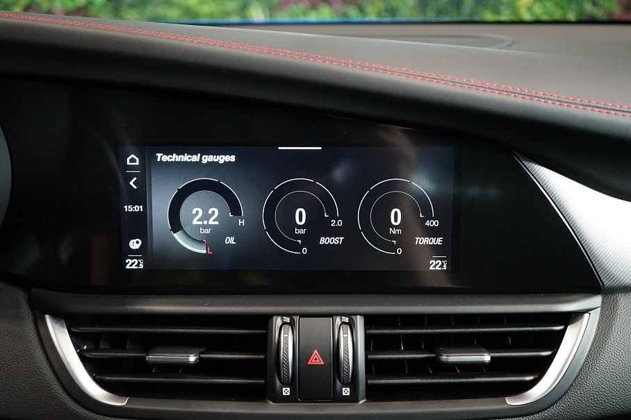 Alfa Romeo Giulia Competizione